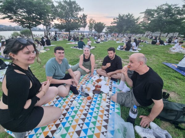 Unforgettable day in Seoul ! (Food tour + bike) - Image 7